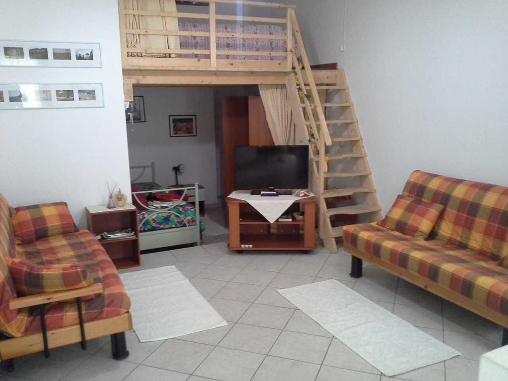 Lovely House Apartment Nebida Exterior photo