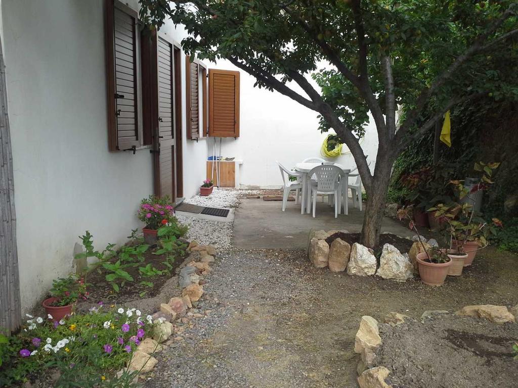 Lovely House Apartment Nebida Exterior photo